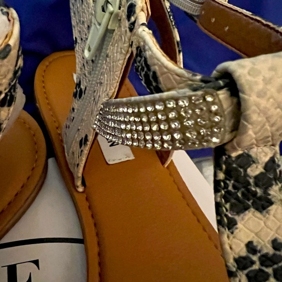 Steve Madden Leven Bling Snakeskin Rhinestone Zip Sandals - Picture 3 of 7